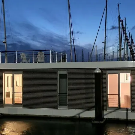 Hotel na wodzie Houseboat Sutje Comfortable Holiday