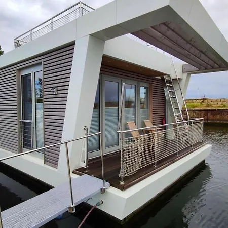 Houseboat Sutje Comfortable Holiday *